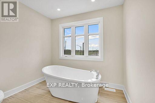 15 REYNOLDS AVENUE - 20