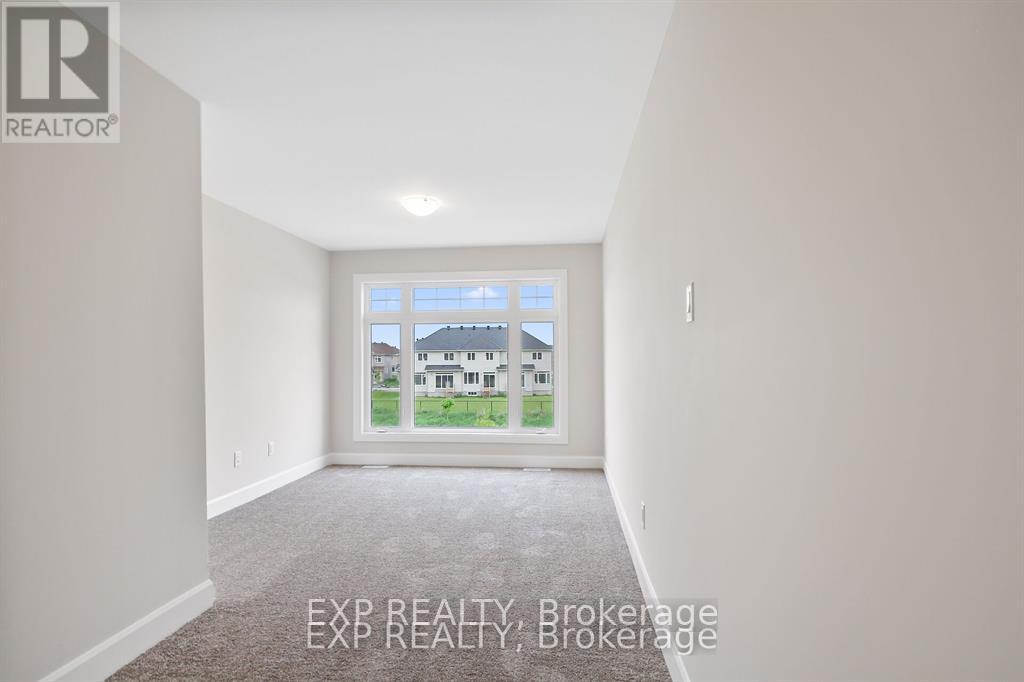18 REYNOLDS AVENUE - 15