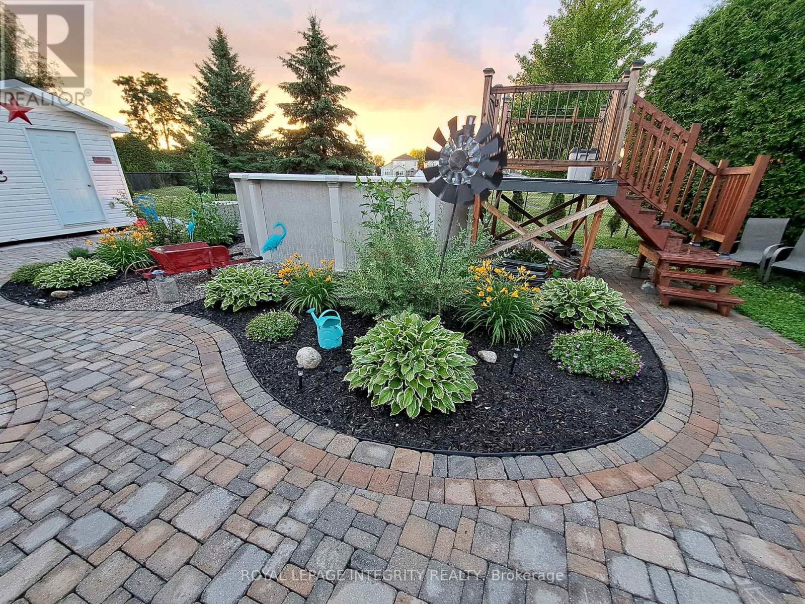 36 FRONTENAC BOULEVARD - 46