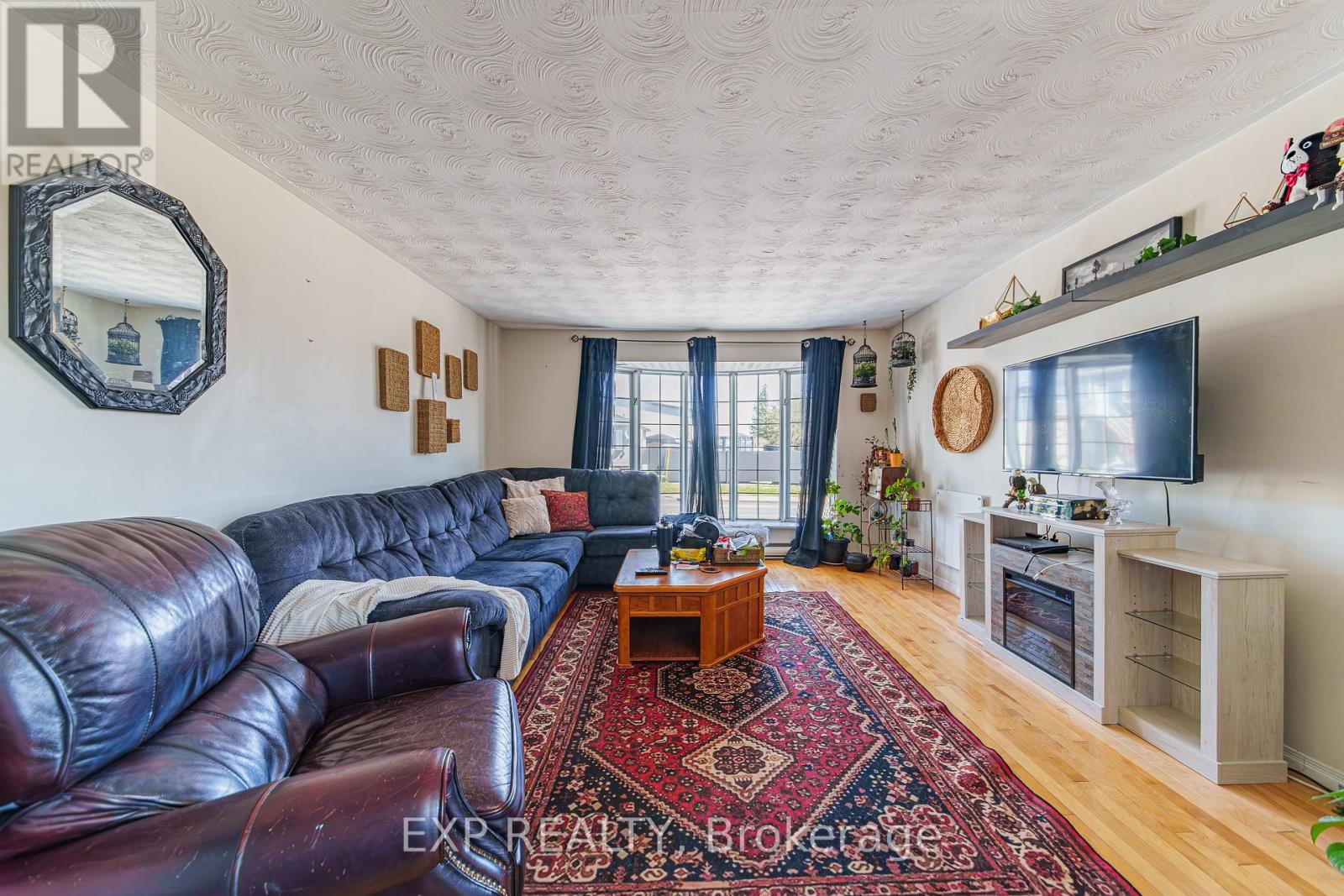 4612 STE CATHERINE STREET - 3