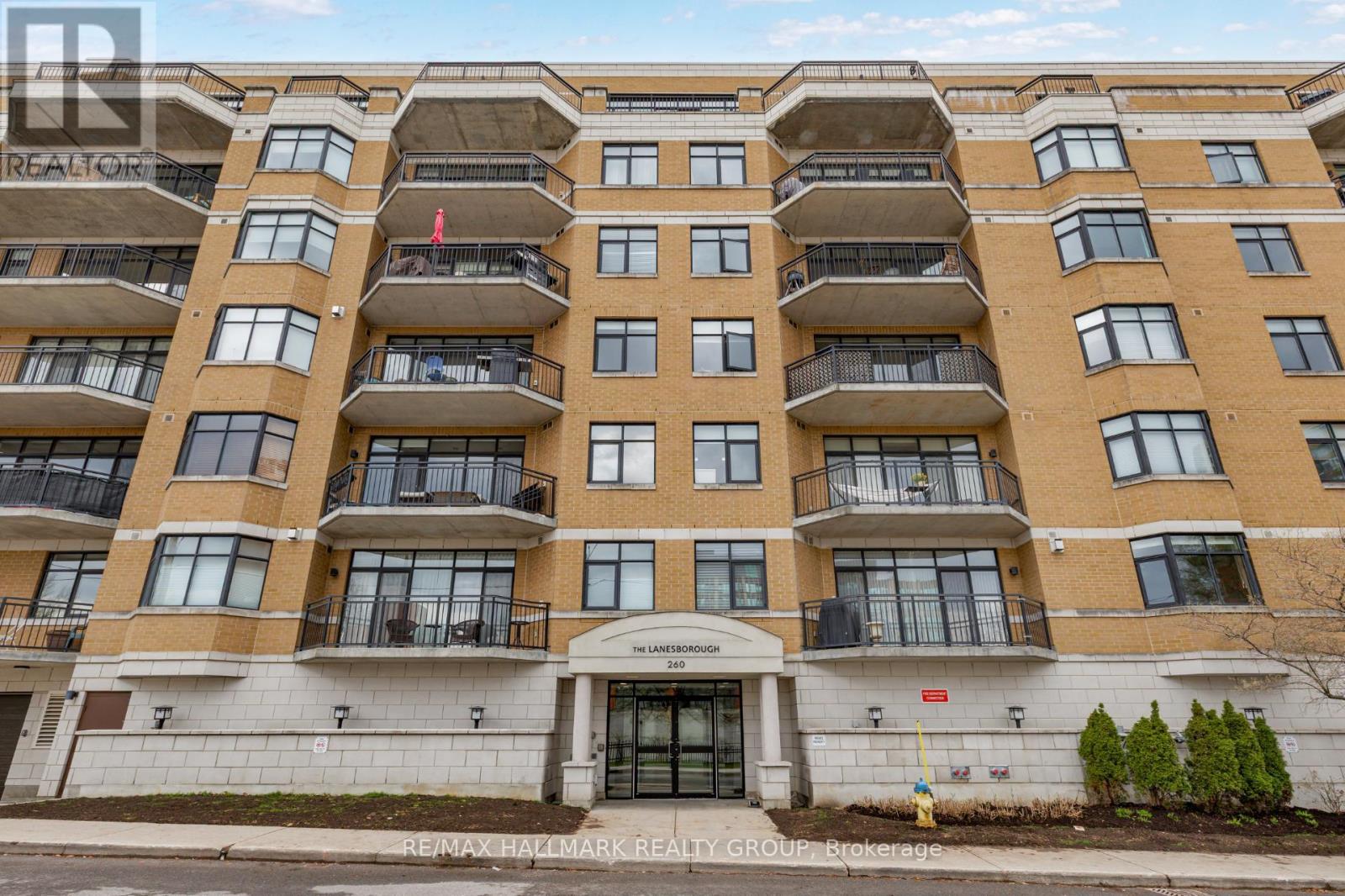 #203 260 BESSERER STREET - 2