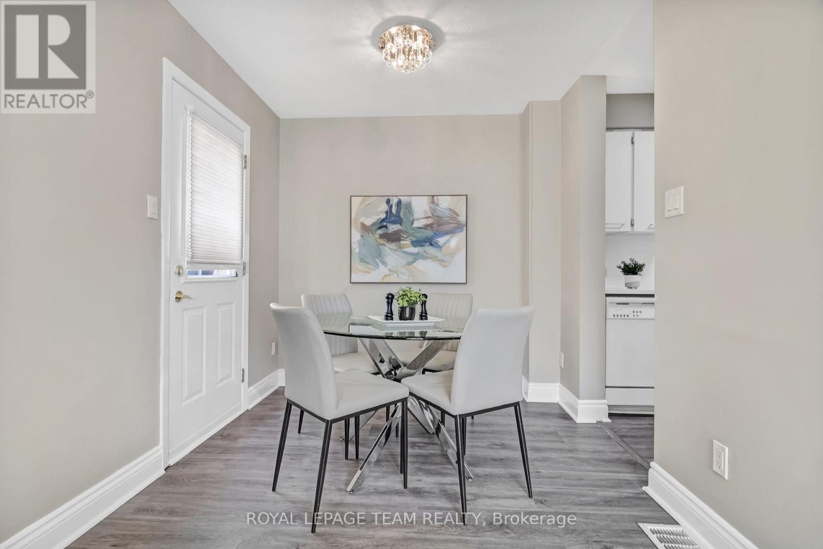 38A FORESTER CRESCENT - 10