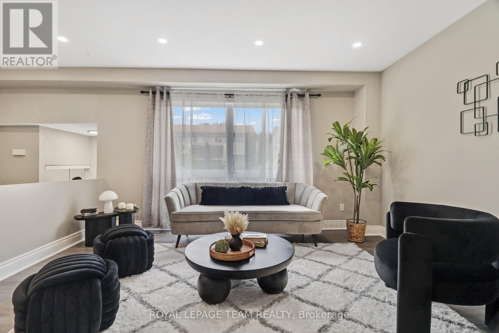 38A FORESTER CRESCENT - 6