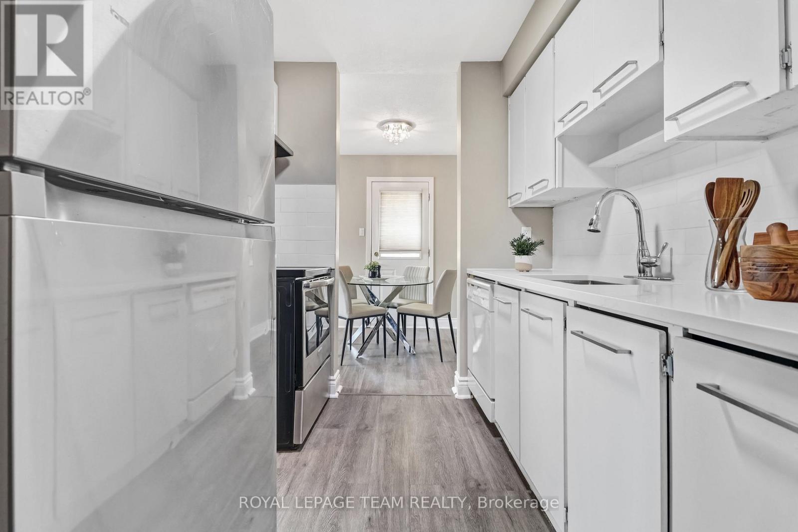 38A FORESTER CRESCENT - 9