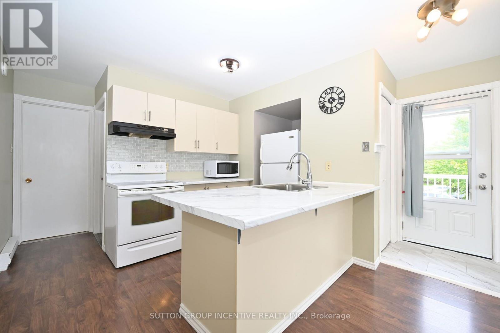 #57 19 DAWSON DRIVE - 10