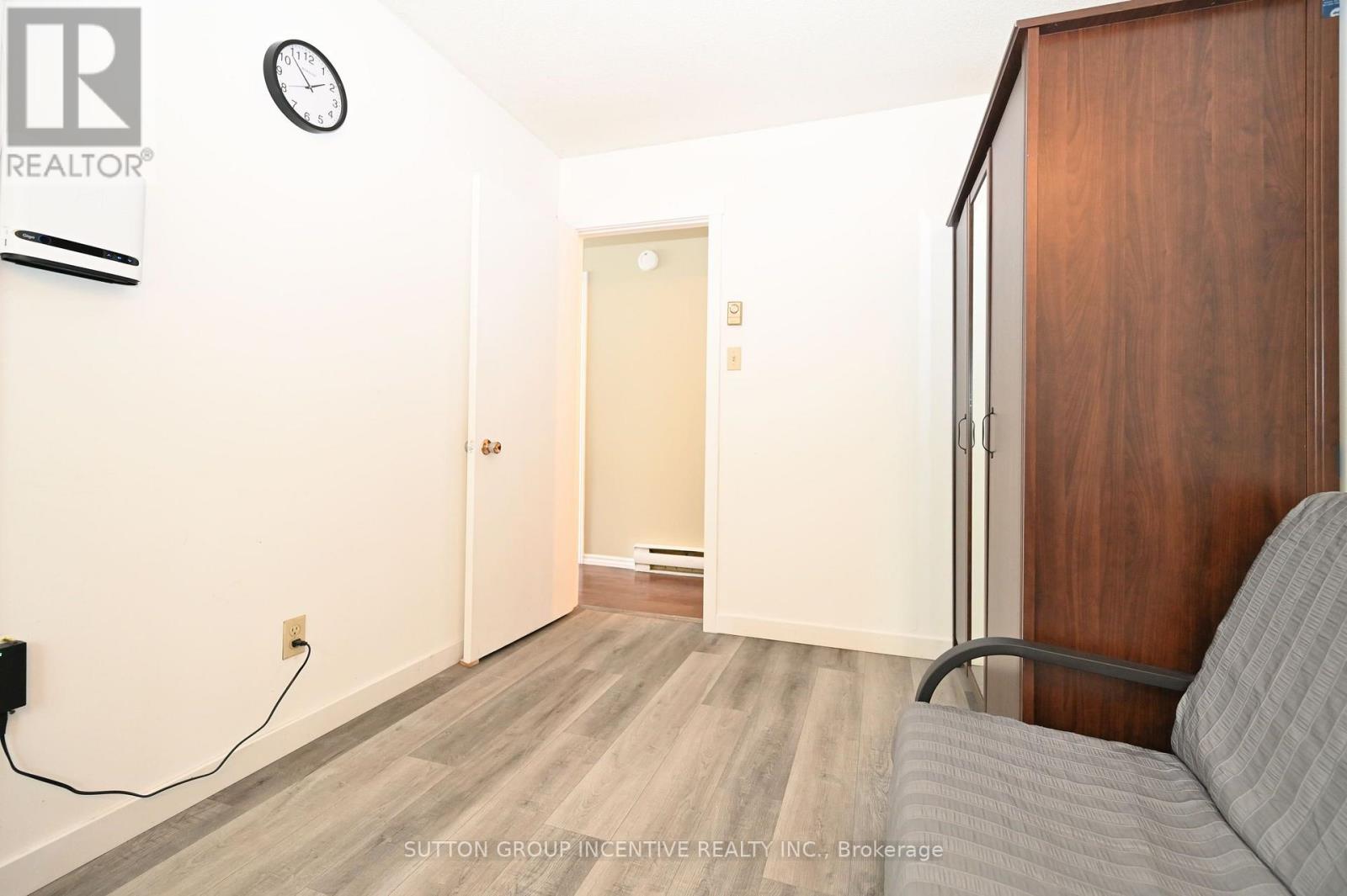 #57 19 DAWSON DRIVE - 14