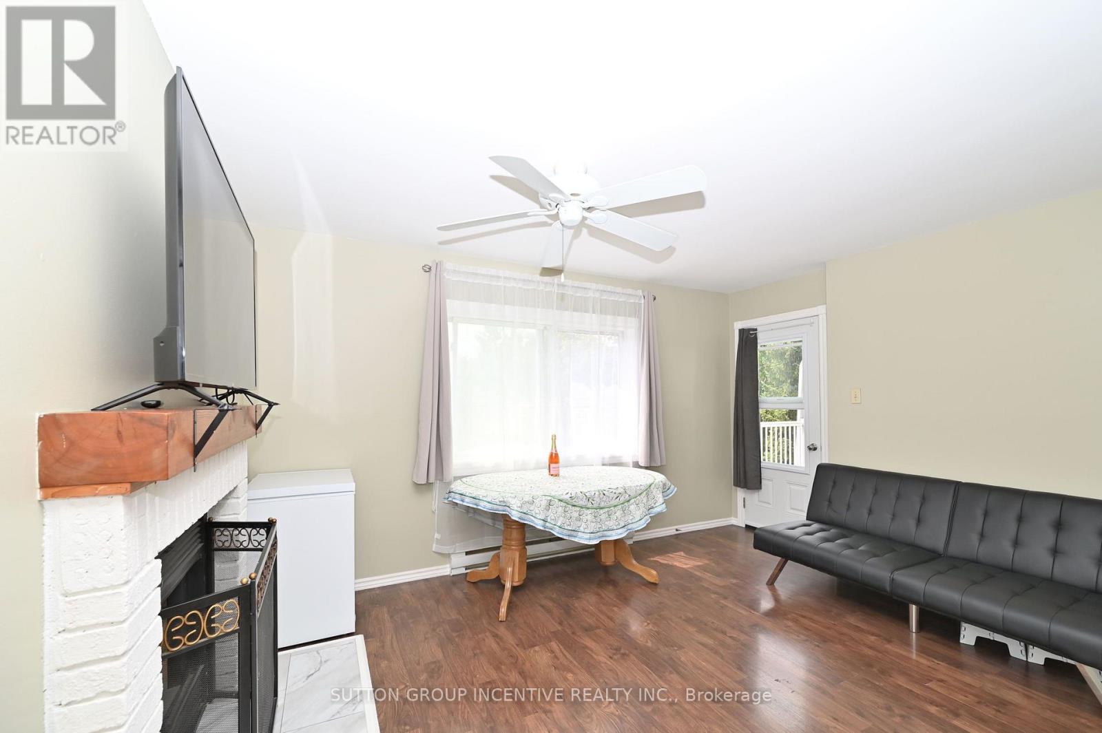 #57 19 DAWSON DRIVE - 4