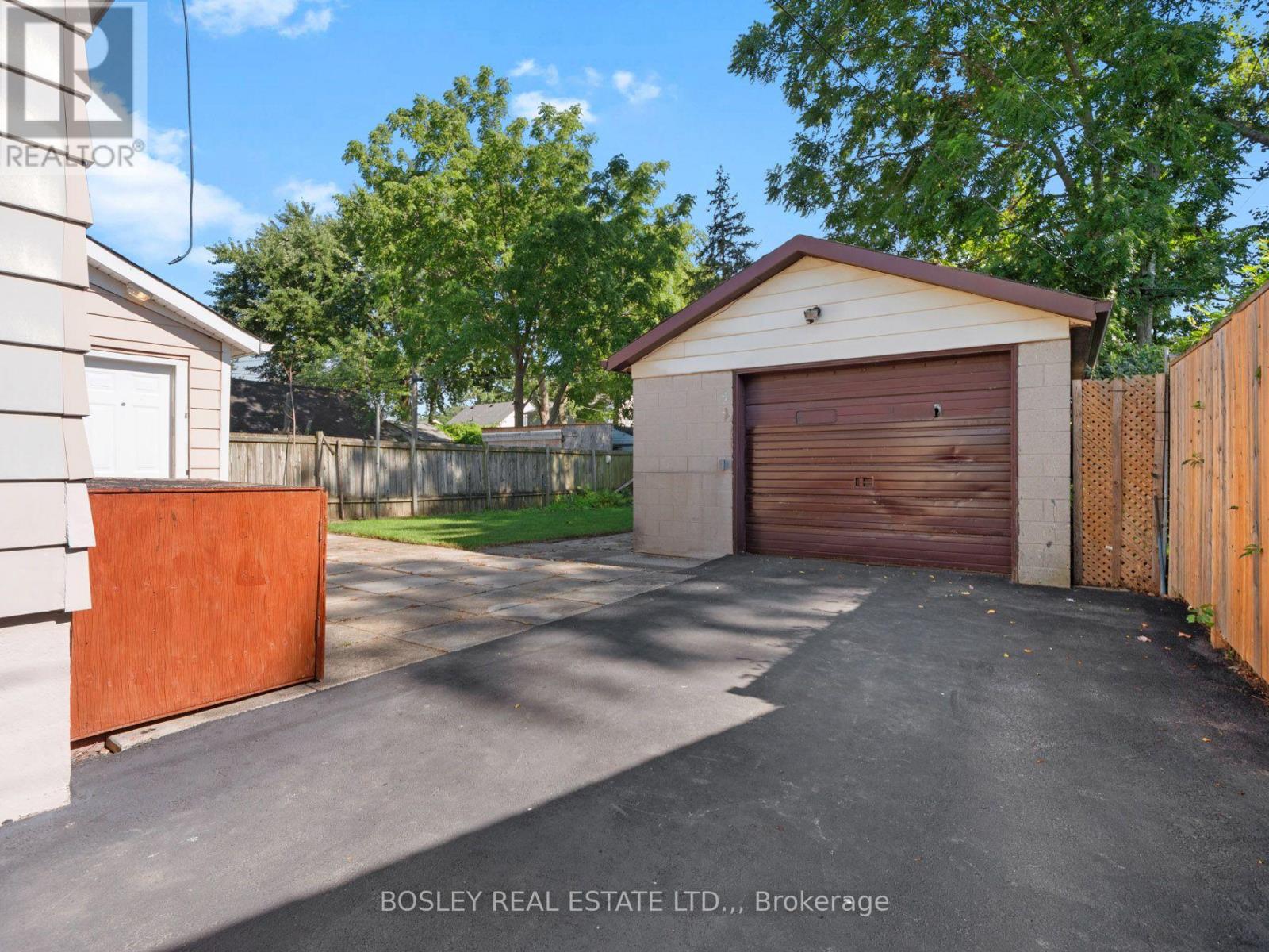 6168 CHURCHILL STREET - 2