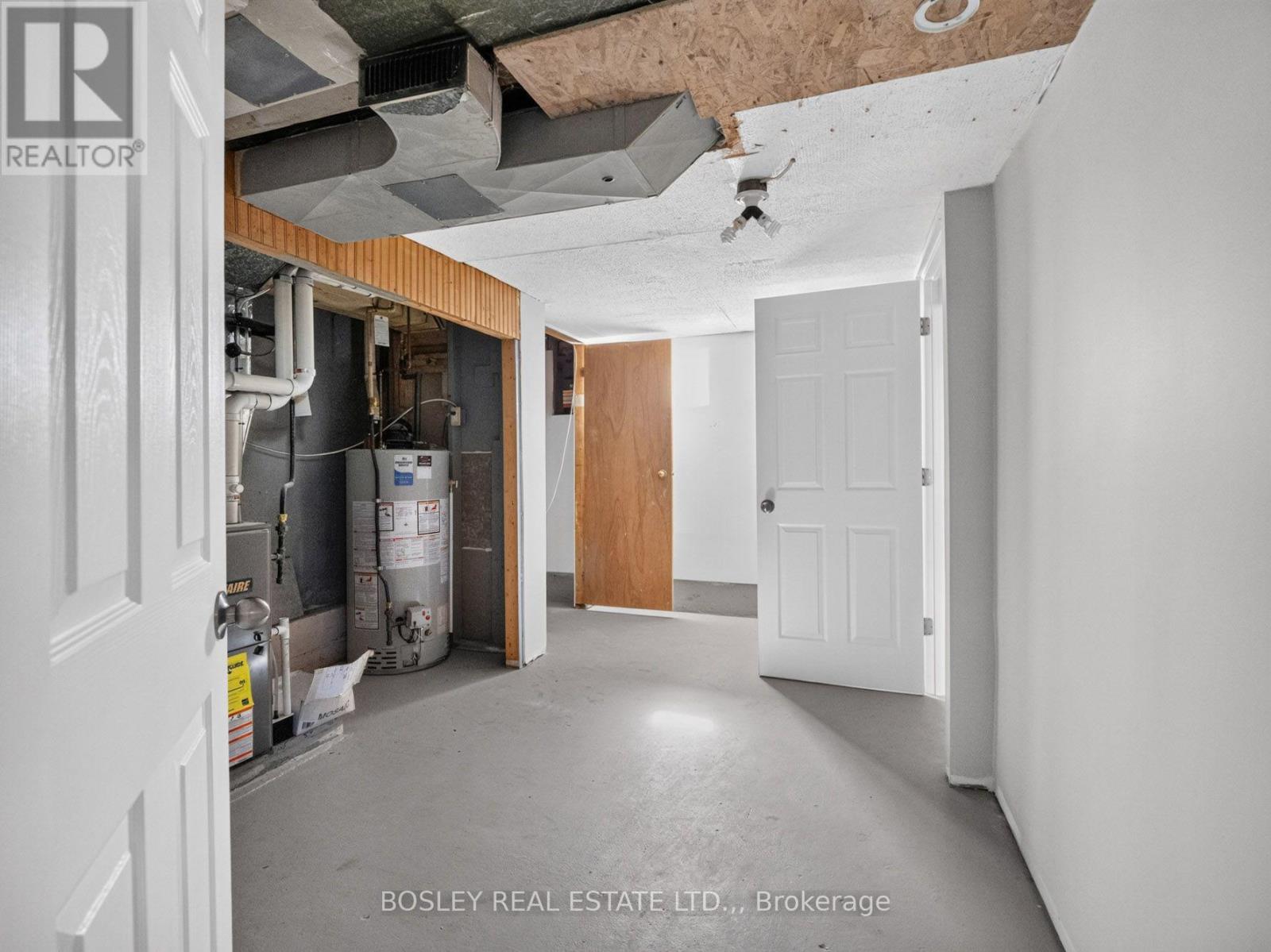 6168 CHURCHILL STREET - Image 20