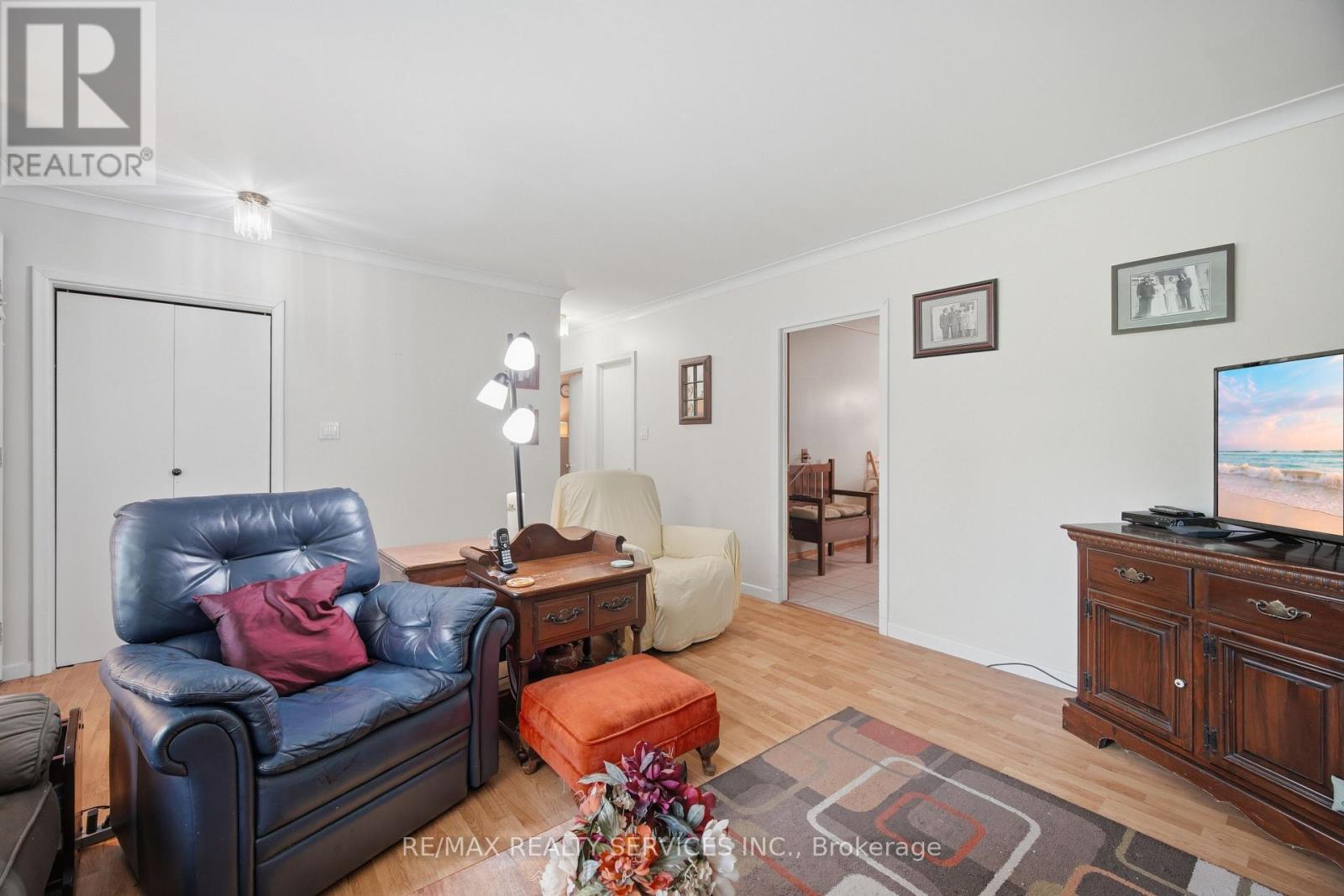 43 MAPLE AVENUE - 14