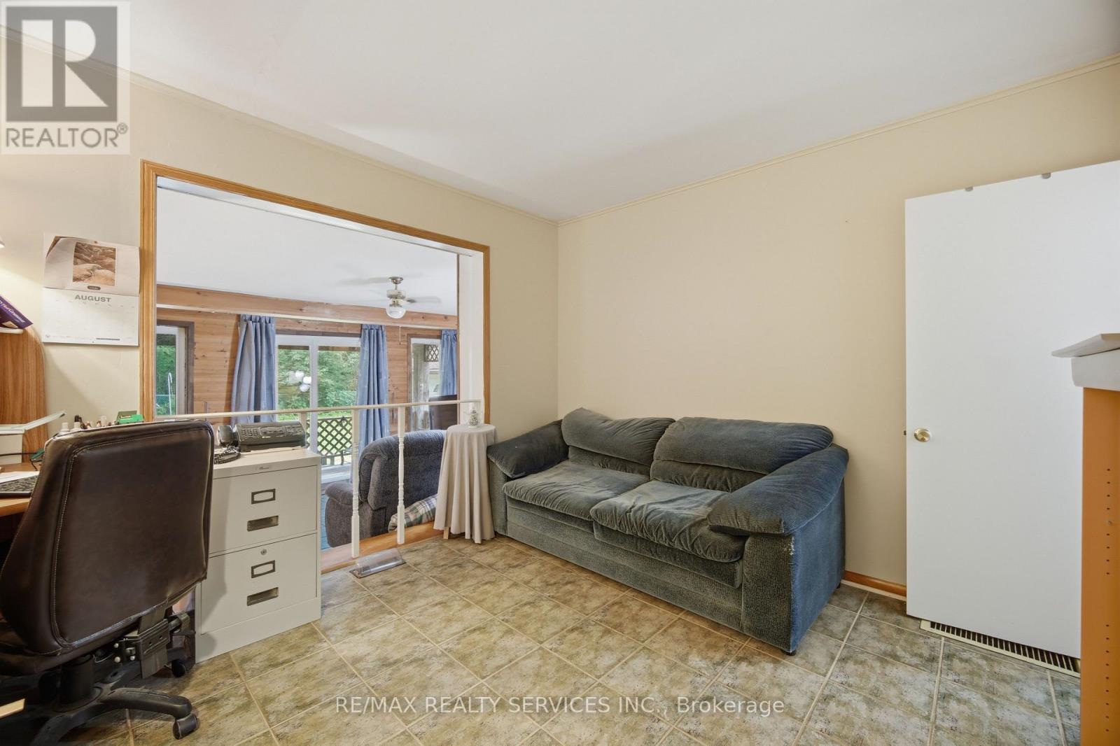 43 MAPLE AVENUE - 28