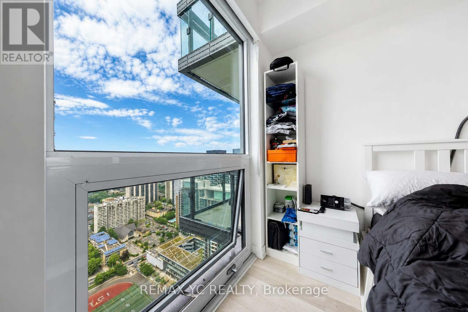 #3708 39 ROEHAMPTON AVENUE - 17