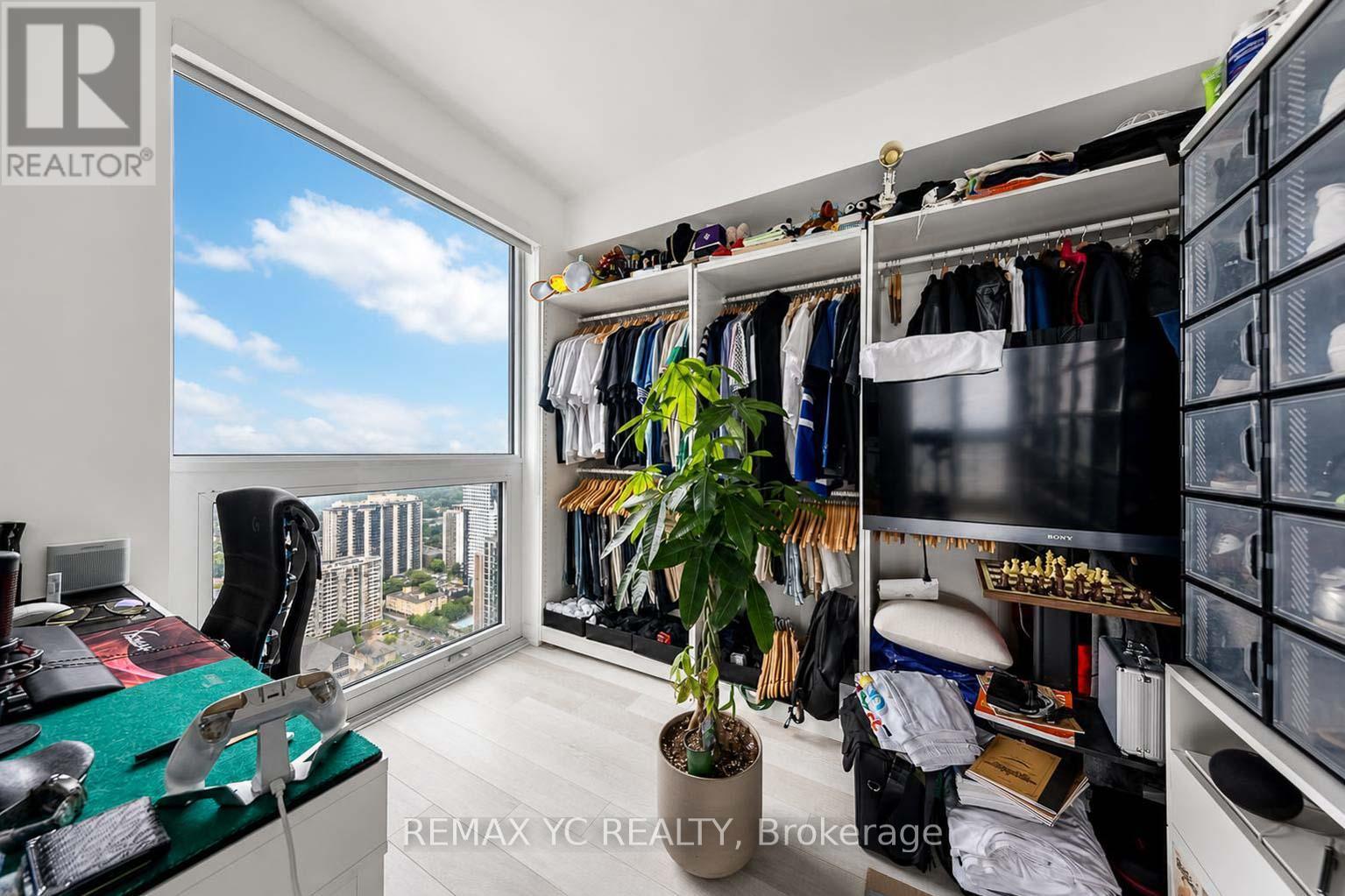 #3708 39 ROEHAMPTON AVENUE - 13