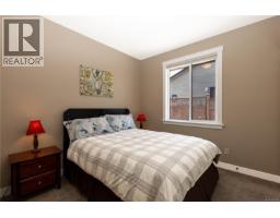 220 Michigan Pl, Campbell River, BC V9H0C7 Photo 30