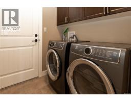 220 Michigan Pl, Campbell River, BC V9H0C7 Photo 32