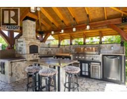 220 Michigan Pl, Campbell River, BC V9H0C7 Photo 40