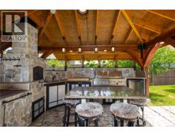 220 Michigan Pl, Campbell River, BC V9H0C7 Photo 41