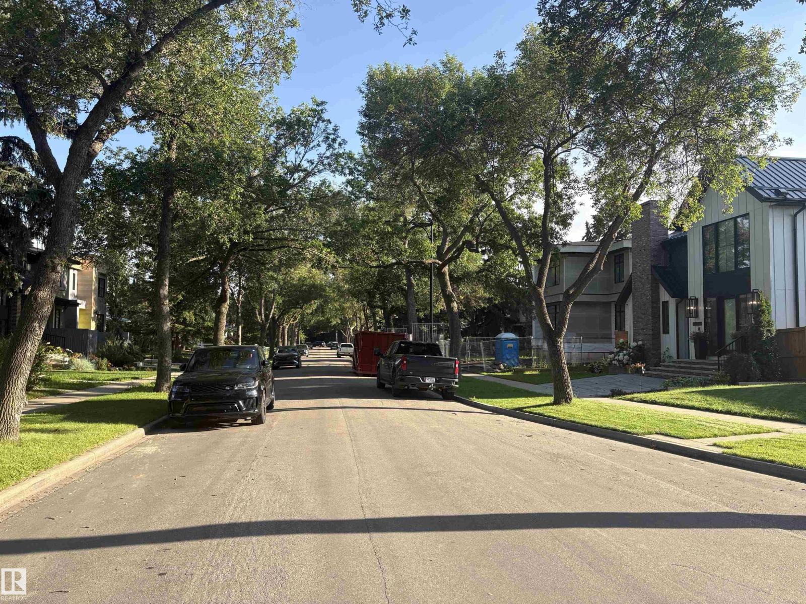 10845 140 ST NW - 14