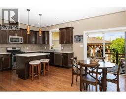 220 Michigan Pl, Campbell River, BC V9H0C7 Photo 14