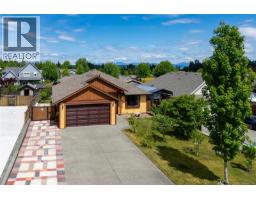 220 Michigan Pl, Campbell River, BC V9H0C7 Photo 64