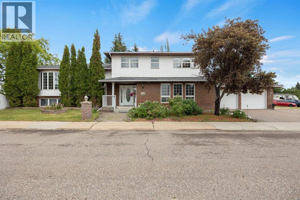 104 Dundas Road