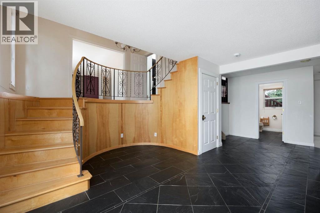 104 Dundas Road