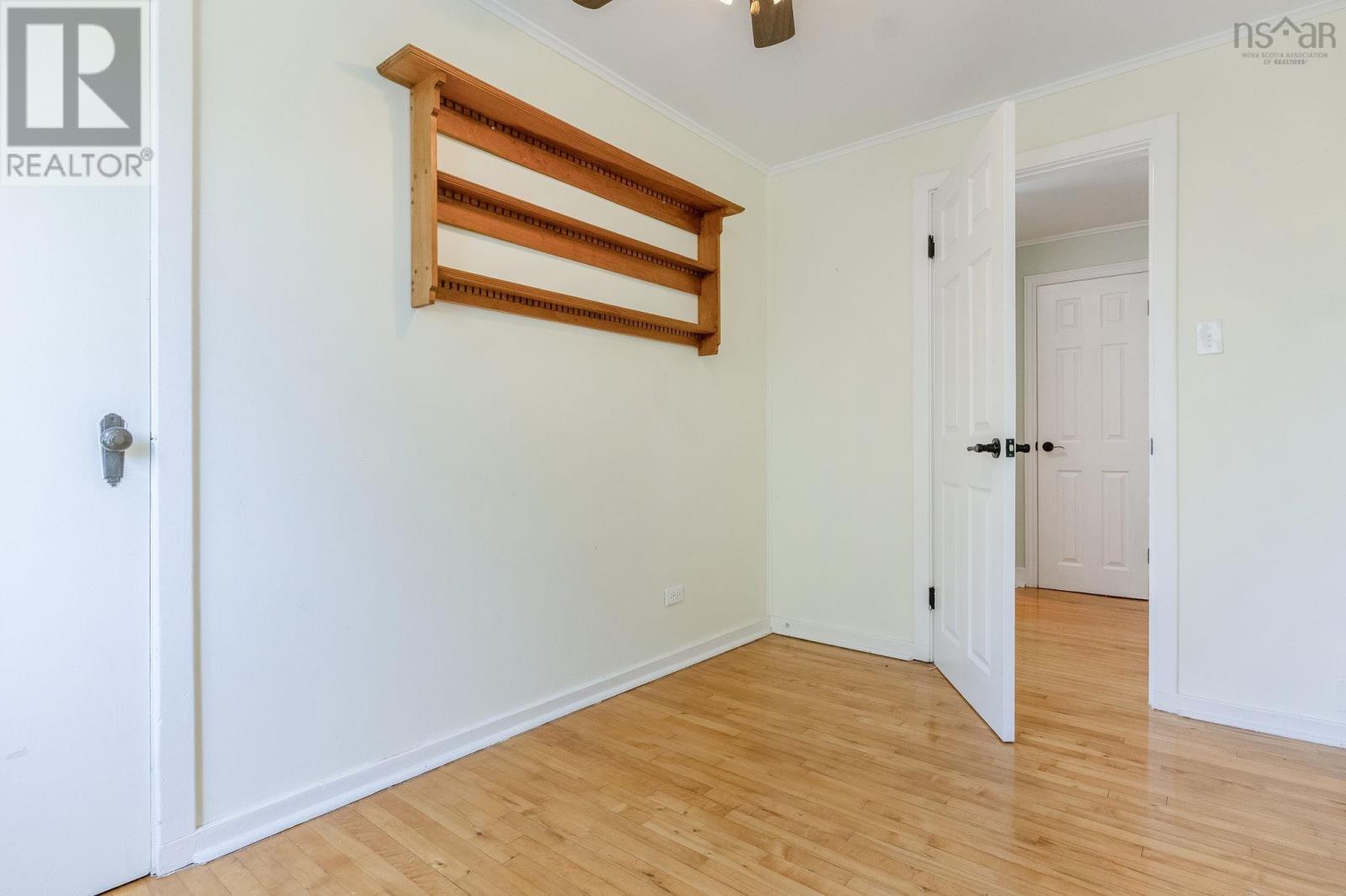 122 Cote Des Neiges Road - 17