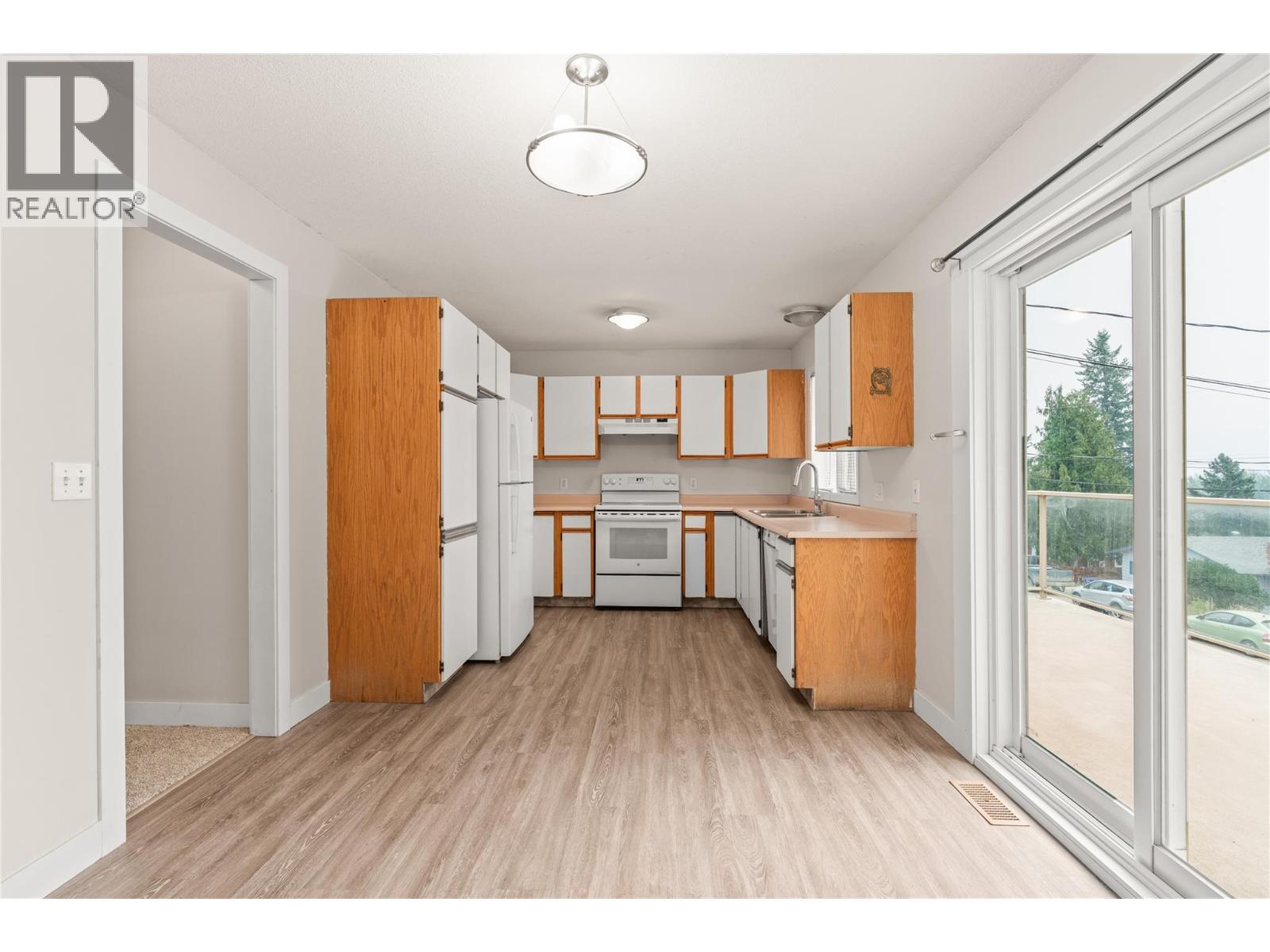 1908 Grandview Avenue - Image 14