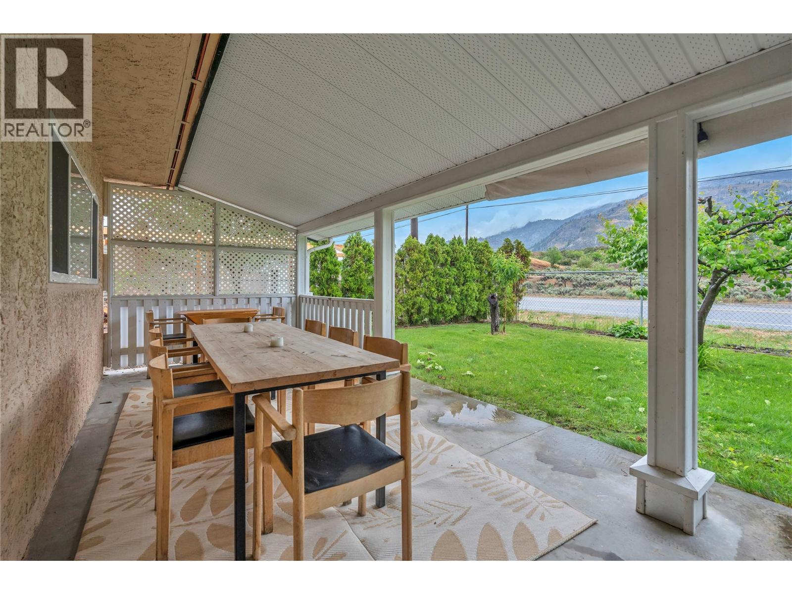 7513 CREST-A-WAY Road, Oliver