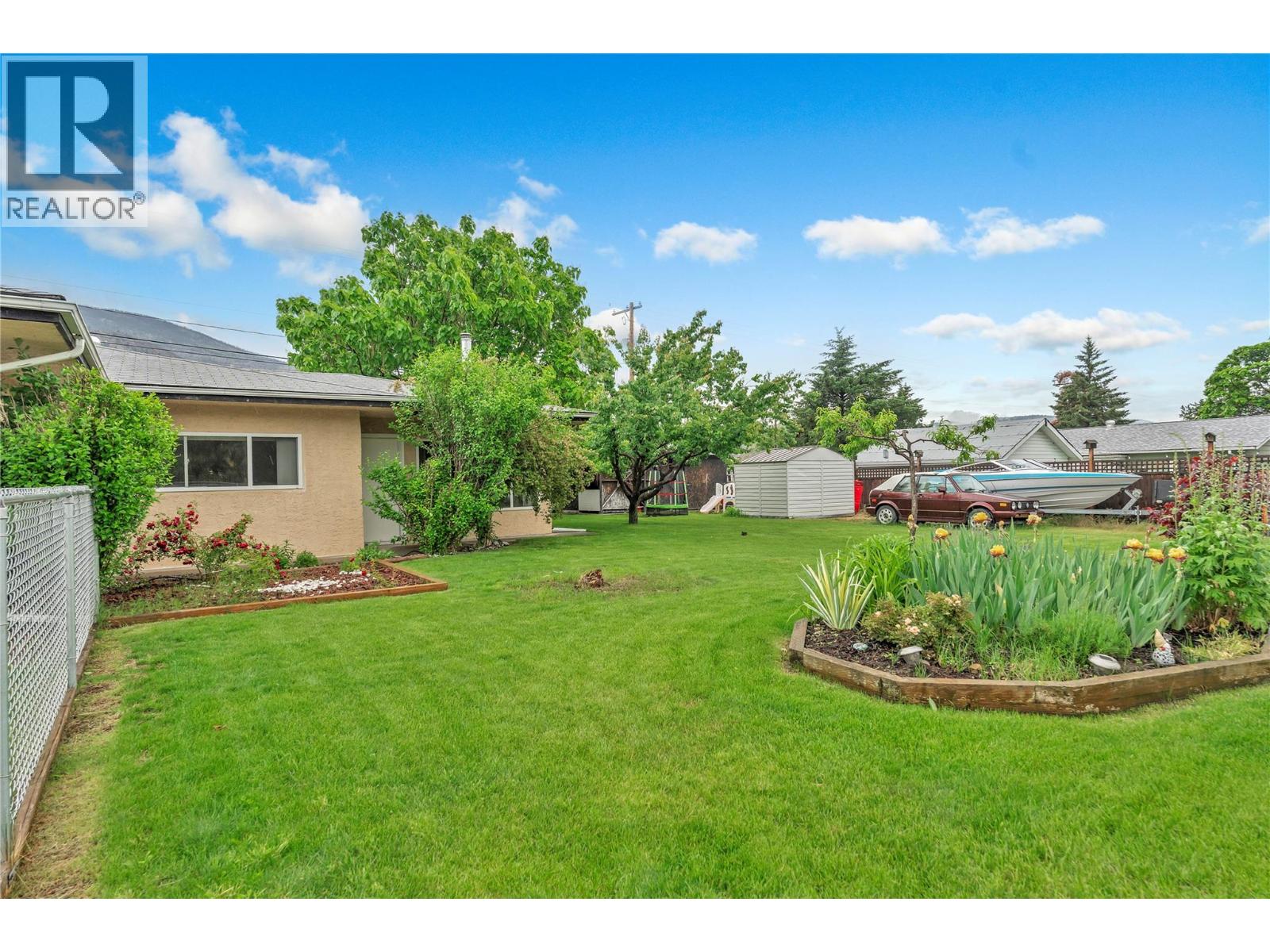 7513 CREST-A-WAY Road, Oliver