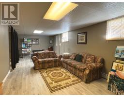50 Fowlow Drive thumbnail 43