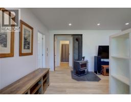 Kitchen - 26 Stevens Cres, Lake Cowichan, BC V0R2G0 Photo 6