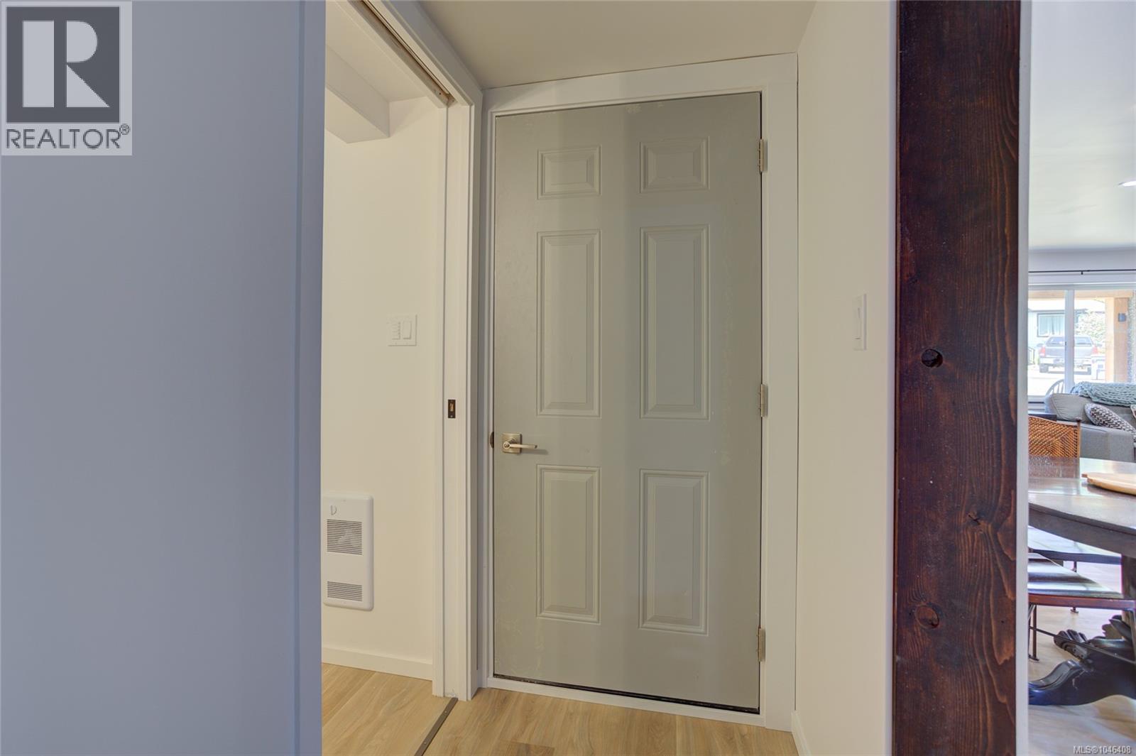 26 Stevens Cres - 23