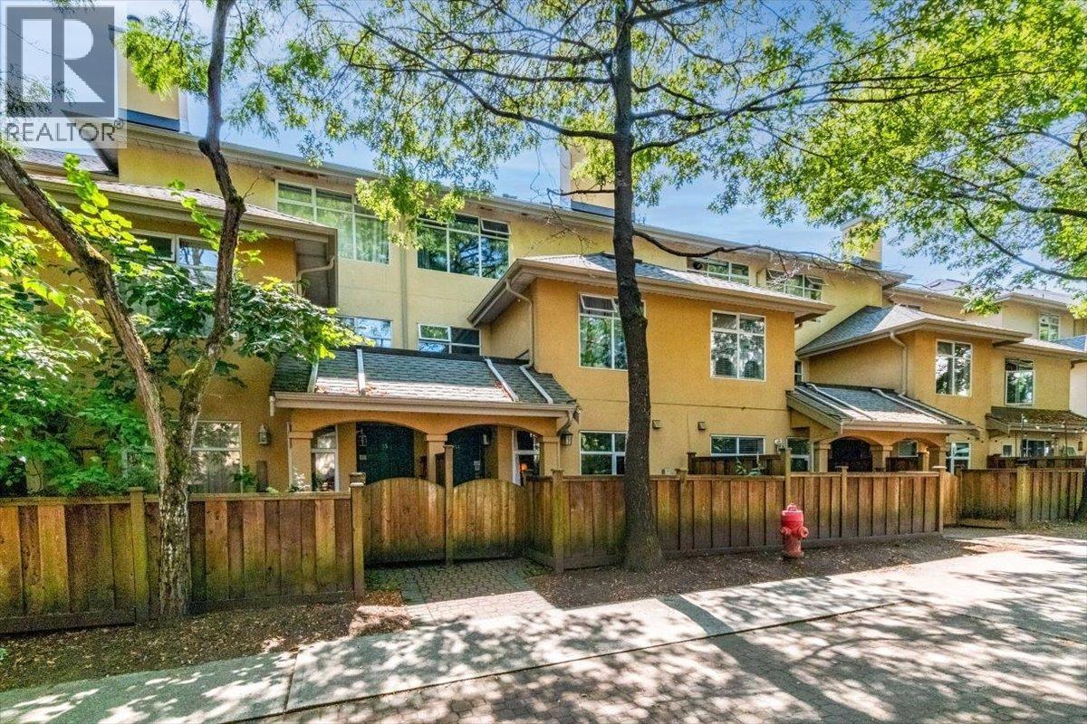 3 Bed, 3 Bath House for Sale in Vancouver – 56 3436 TERRA VITA PLACE, Vancouver – MLS# R3154144 - Image 31