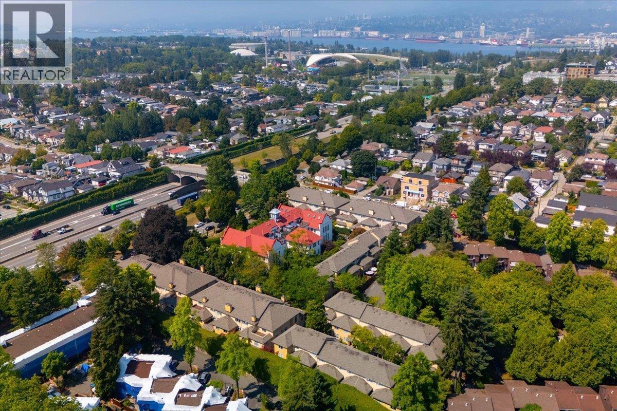 3 Bed, 3 Bath House for Sale in Vancouver – 56 3436 TERRA VITA PLACE, Vancouver – MLS# R3154144 - Image 35