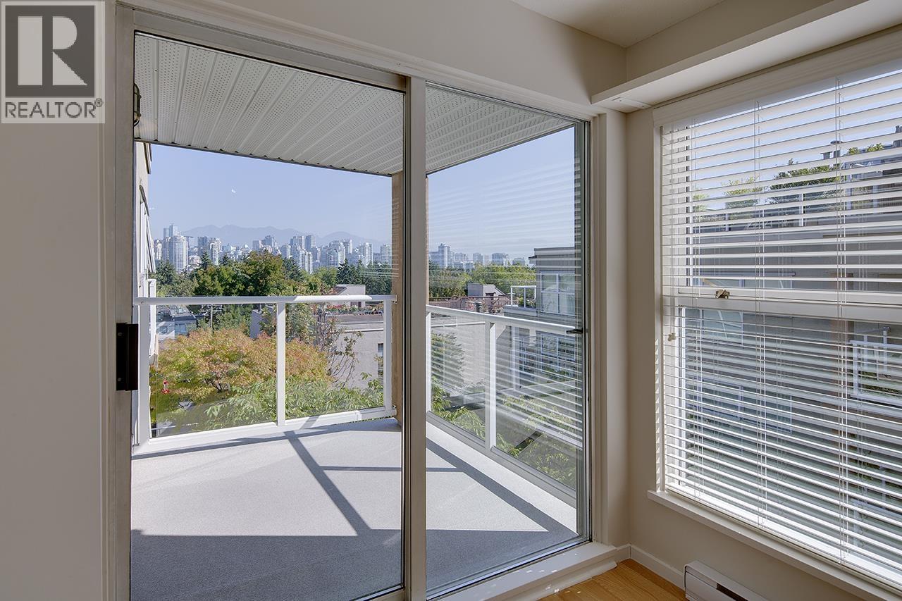 1 Bed, 1 Bath Apartment for Sale in Vancouver – 204 943 W 8TH AVENUE, Vancouver – MLS# R3154154 - Image 4