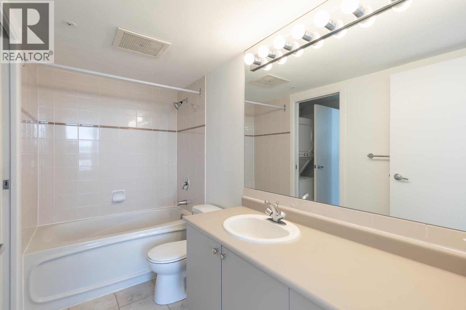 1 Bed, 1 Bath House for Sale in Vancouver – 1107 1277 NELSON STREET, Vancouver – MLS# R3154203 - Image 15