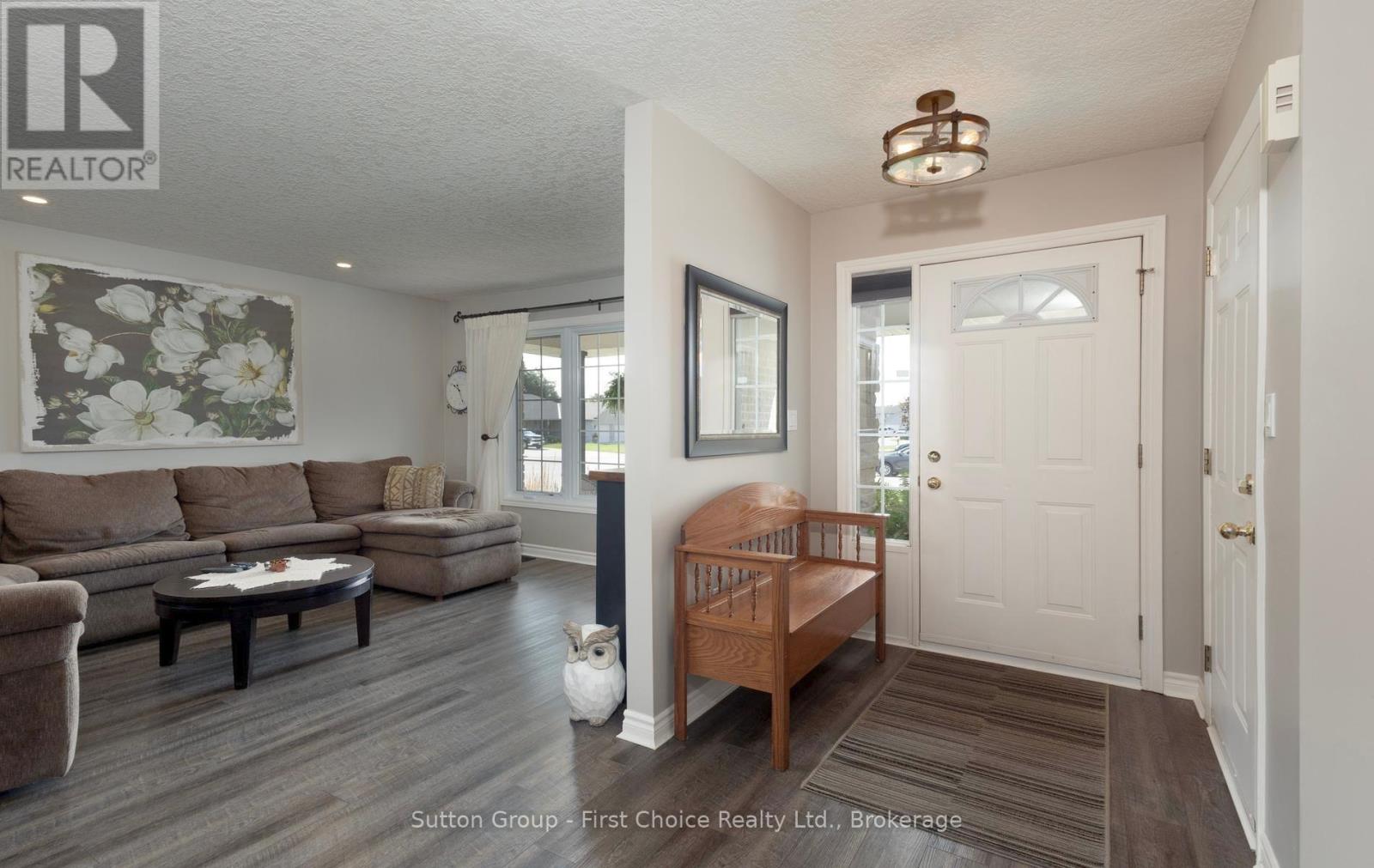 181 BENDER AVENUE - 4