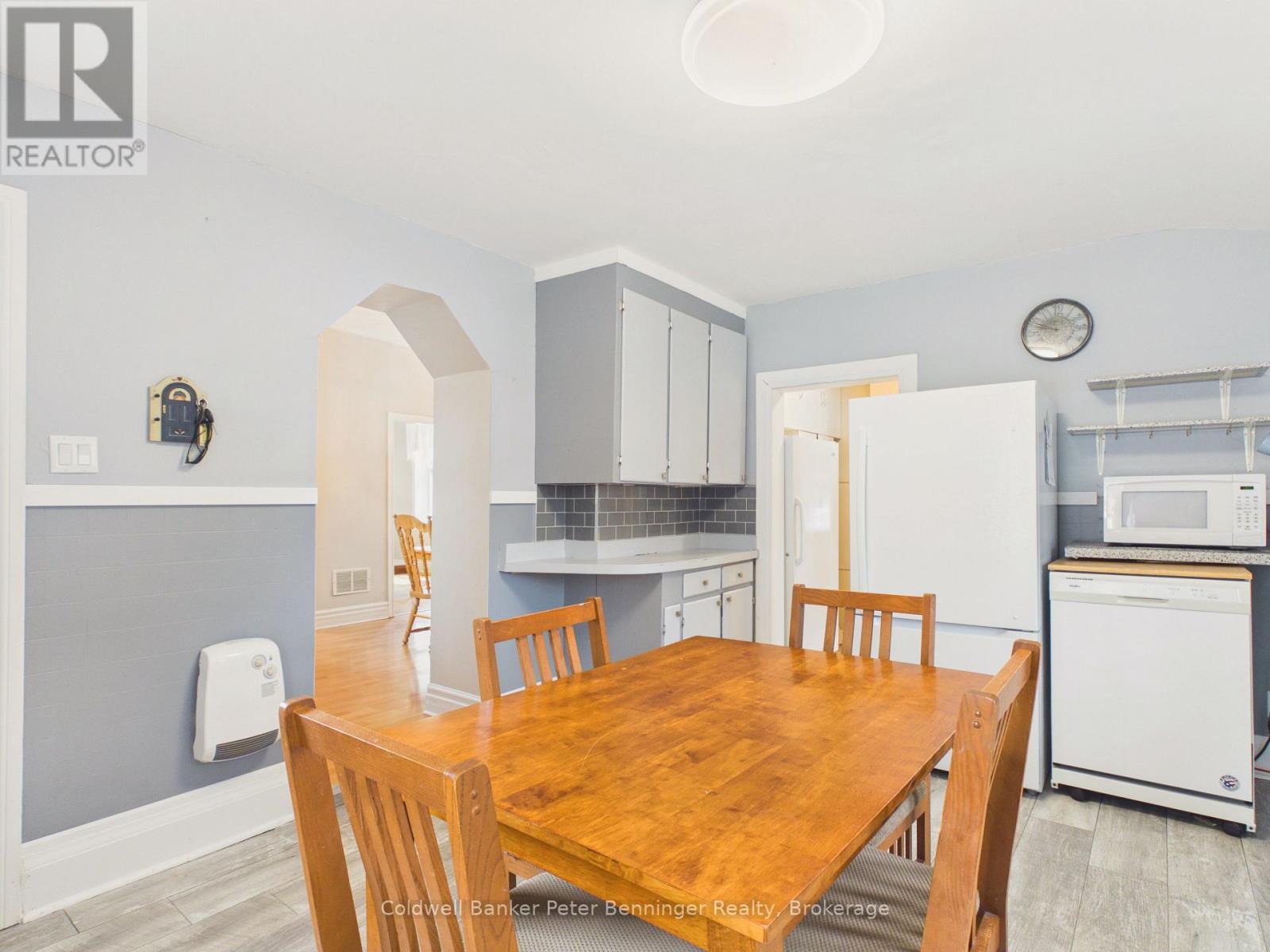 7 YONGE STREET S - 7
