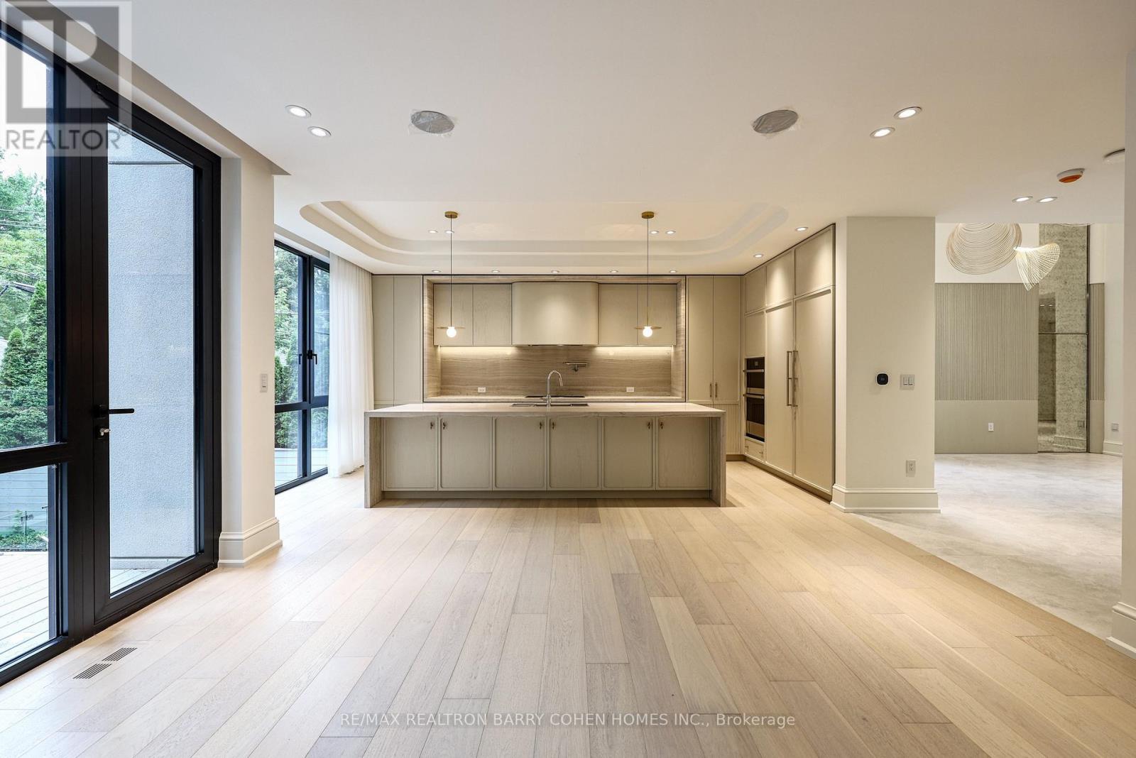 39 CHUDLEIGH AVENUE - 21