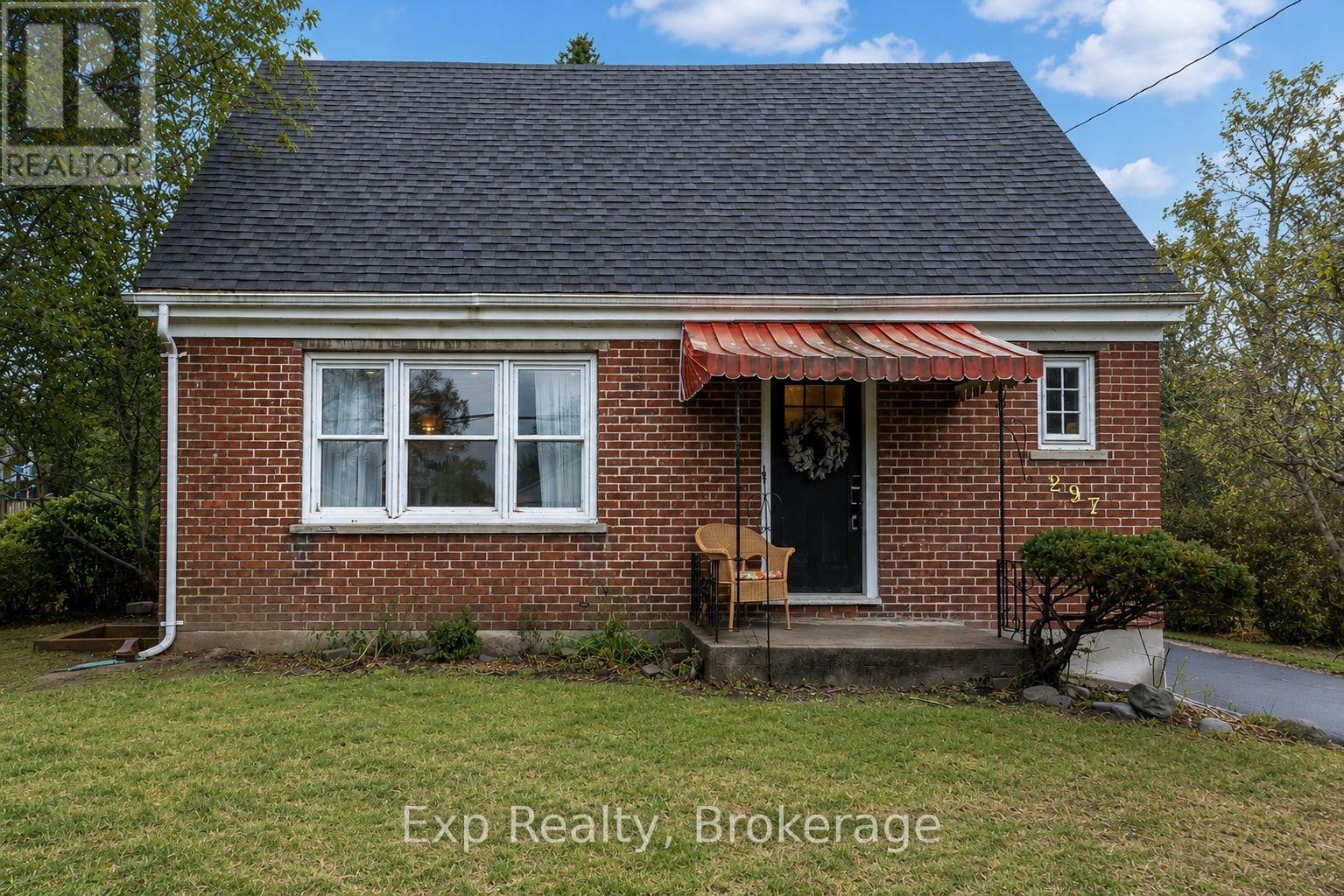 A - 297 VICTORIA AVENUE