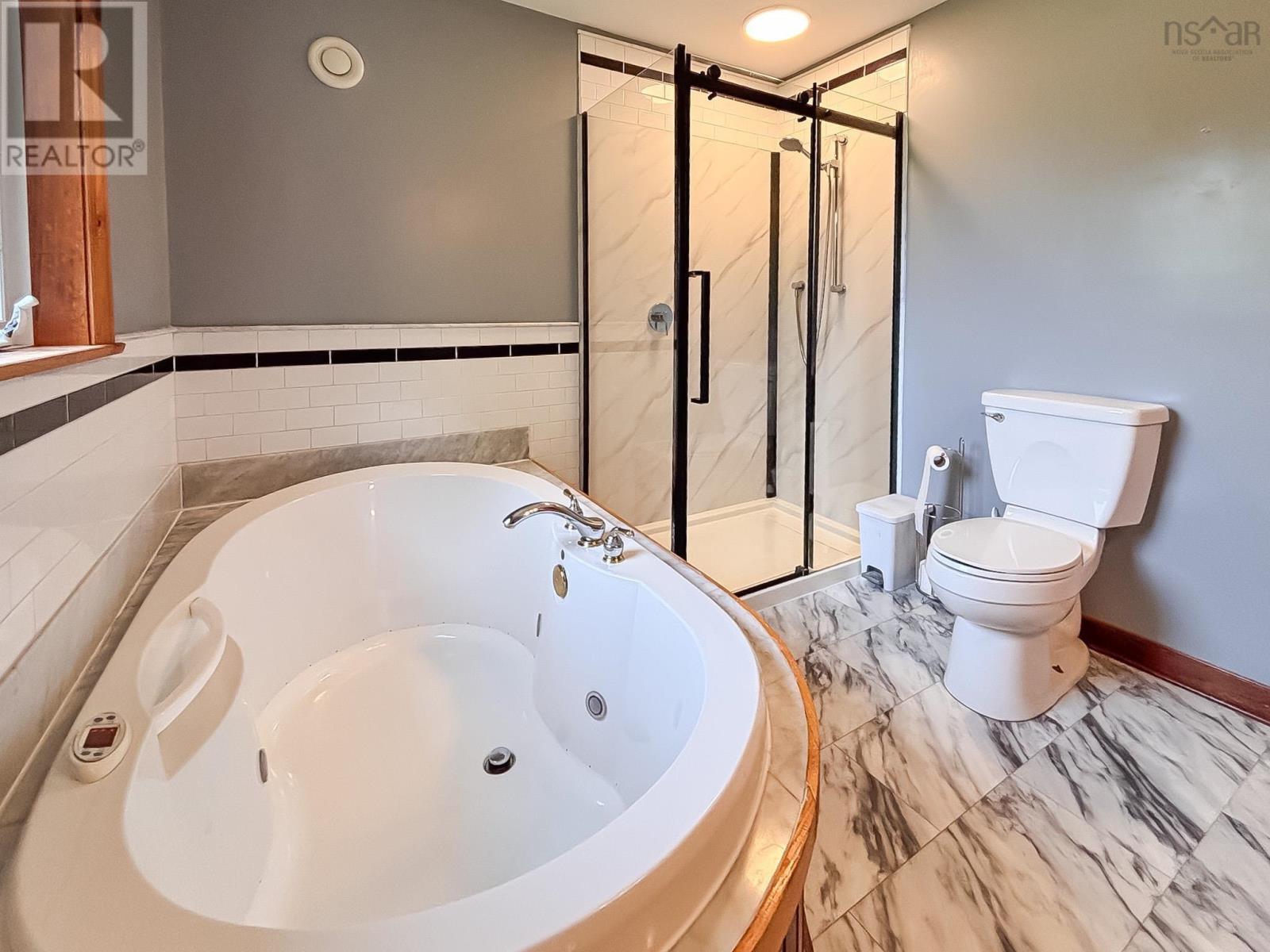 Property 25 of 49 of 90 Orchard Heights