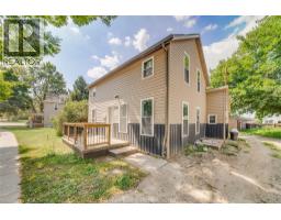 3080 Sandwich Street, Windsor, ON N9C1A4 Photo 17