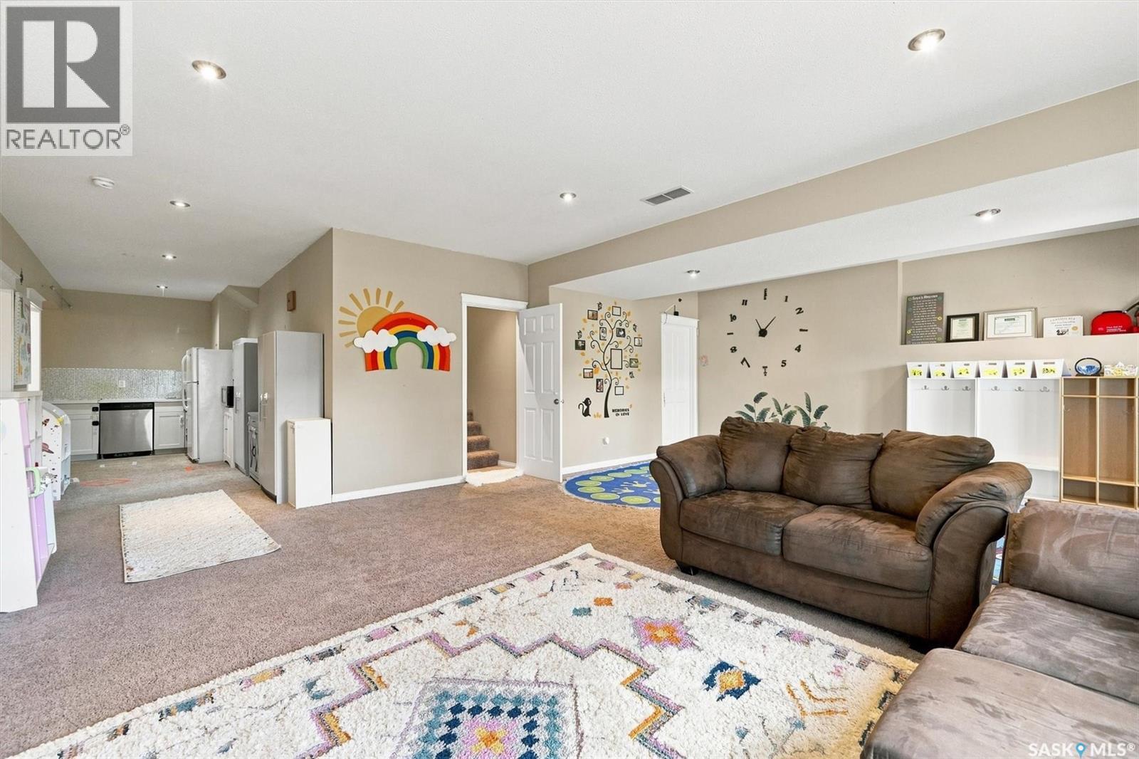 715 Bellmont COURT - 33