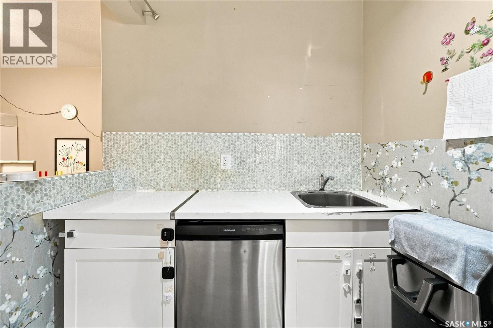 715 Bellmont COURT - 37