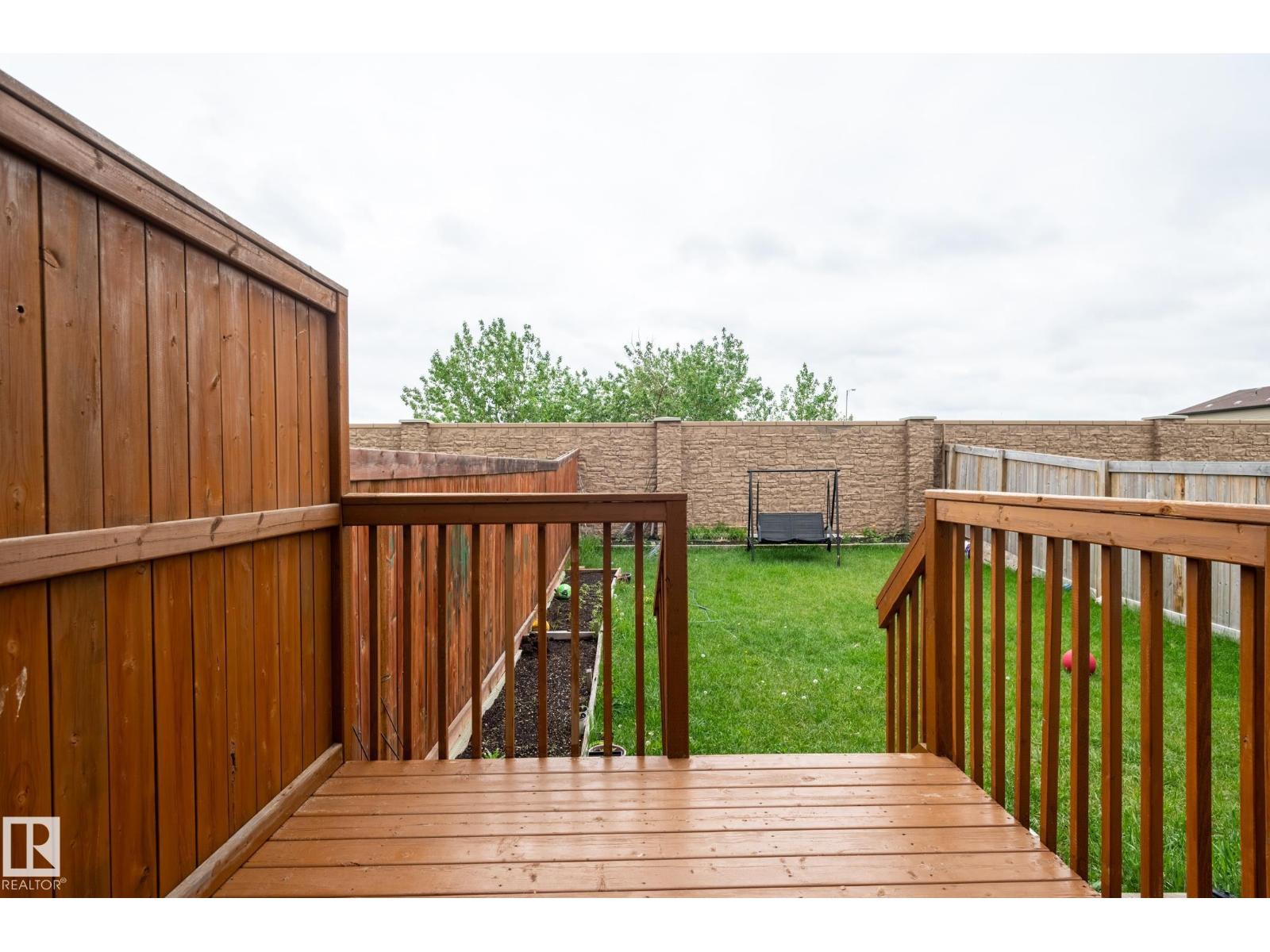 2312 CASEY CRES SW - 30