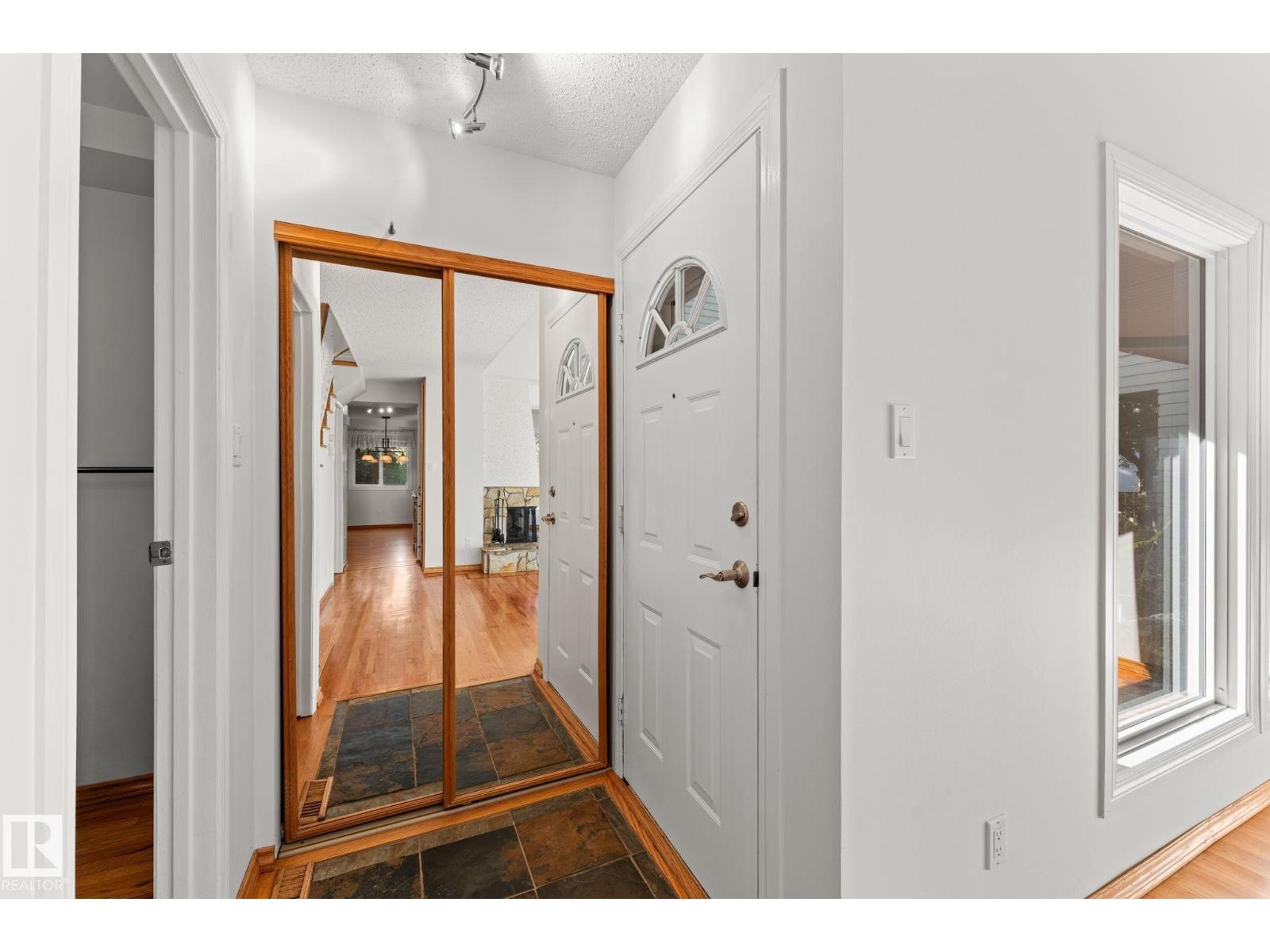 5367 HILL VIEW CR NW - Image 4