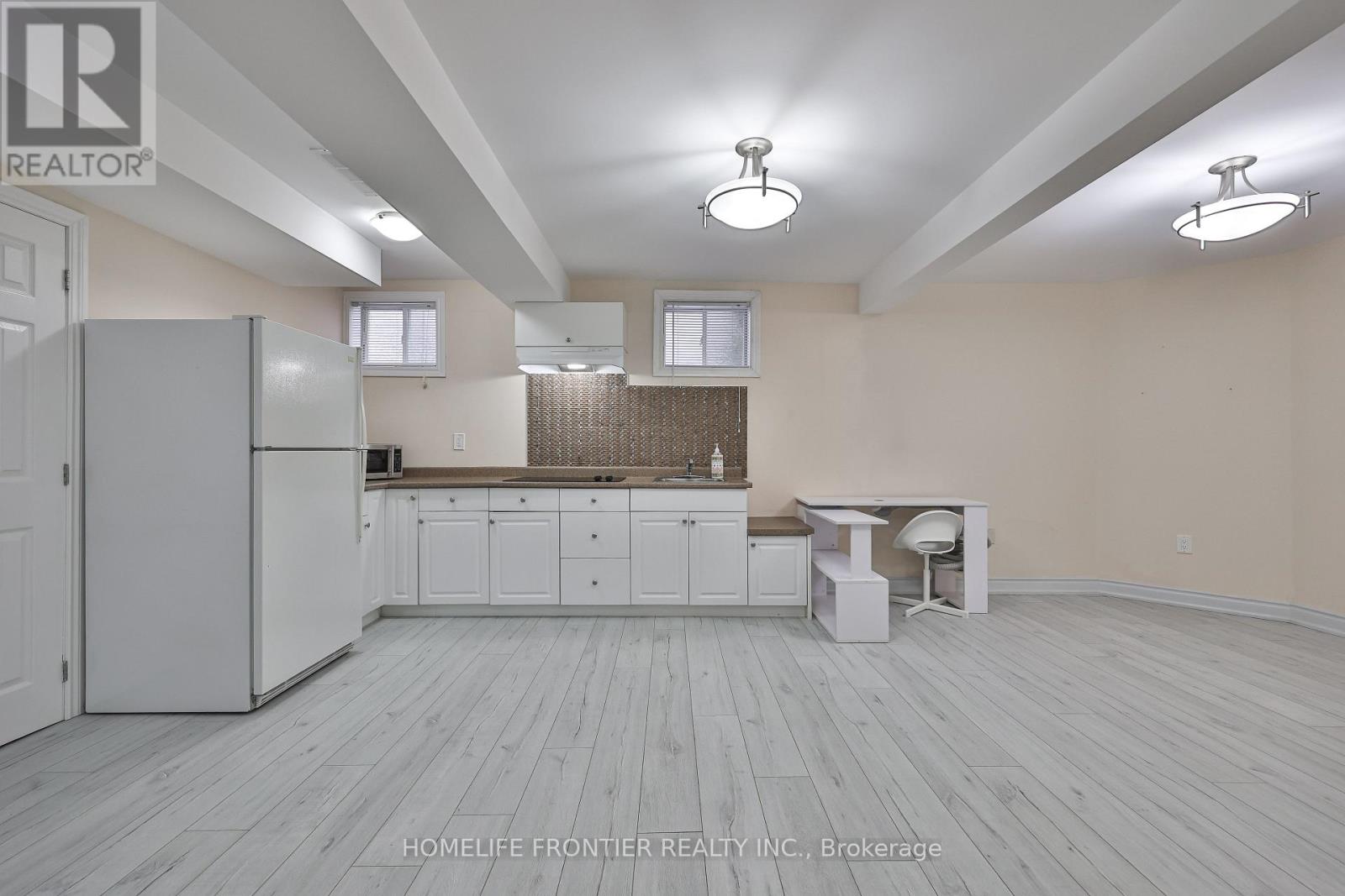 30 SAINT AVENUE - 34