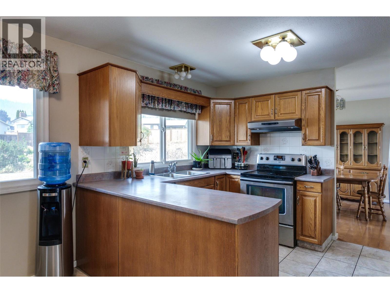  840 Liban Court, Kelowna
