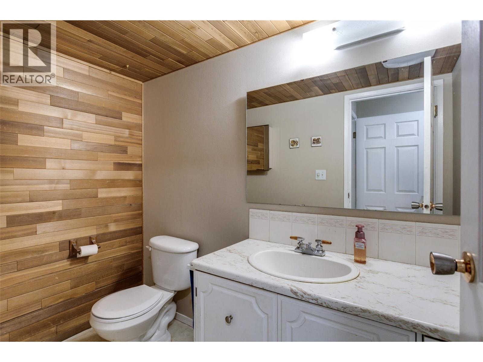  840 Liban Court, Kelowna